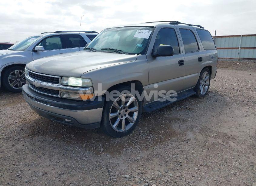 Photo 2 of 2002 Chevrolet Tahoe LS (VIN 1GNEC13Z02R244573)