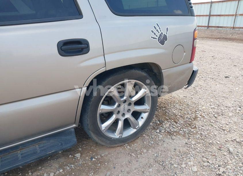 Photo 6 of 2002 Chevrolet Tahoe LS (VIN 1GNEC13Z02R244573)