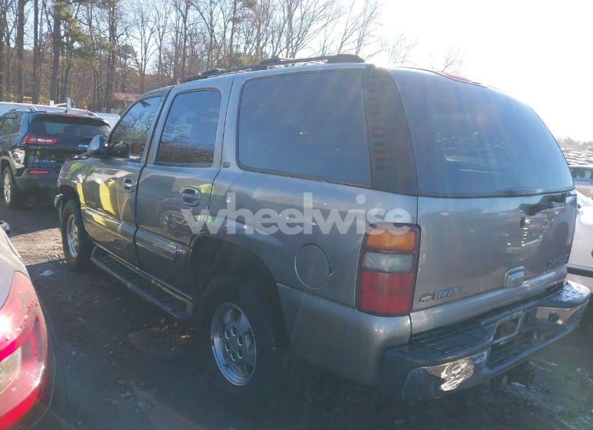 Photo 3 of 2003 Chevrolet Tahoe LT (VIN 1GNEC13Z03J145204)