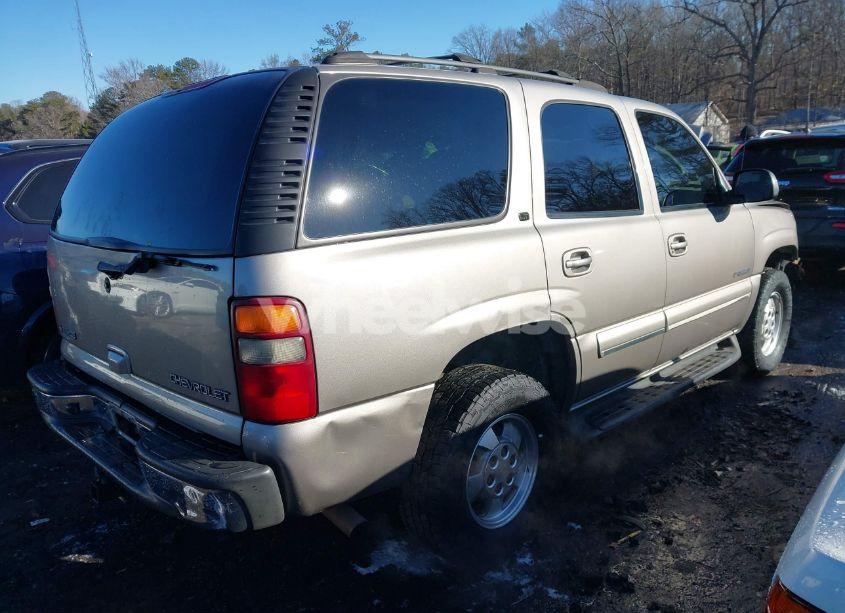 Photo 4 of 2003 Chevrolet Tahoe LT (VIN 1GNEC13Z03J145204)