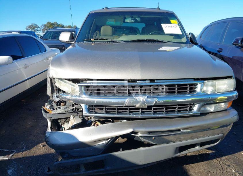 Photo 6 of 2003 Chevrolet Tahoe LT (VIN 1GNEC13Z03J145204)