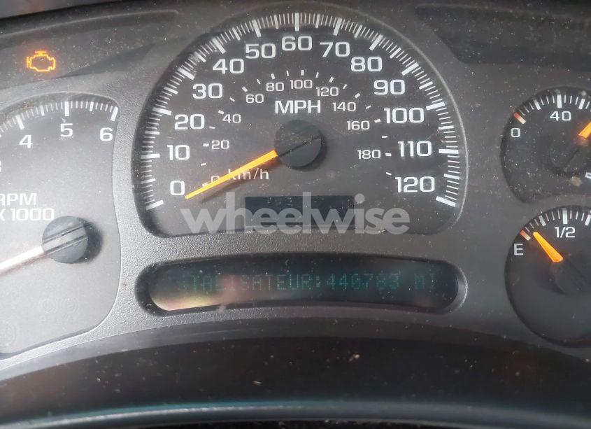 Photo 7 of 2003 Chevrolet Tahoe LT (VIN 1GNEC13Z03J332751)