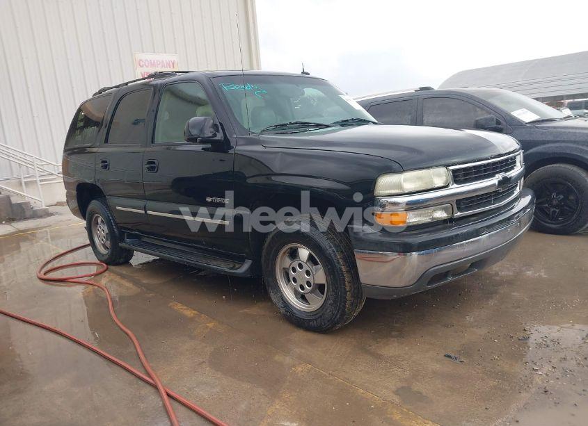 2003 Chevrolet Tahoe LT (VIN 1GNEC13Z03R135077) main photo