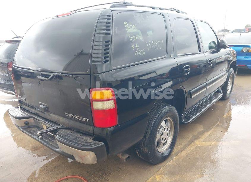 Photo 4 of 2003 Chevrolet Tahoe LT (VIN 1GNEC13Z03R135077)