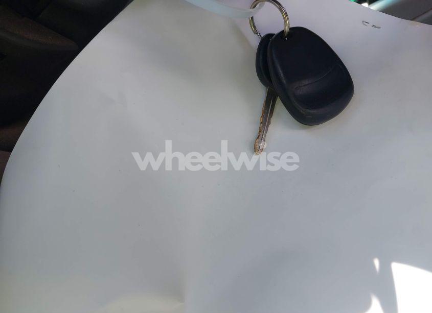 Photo 11 of 2004 Chevrolet Tahoe LT (VIN 1GNEC13Z04J134981)