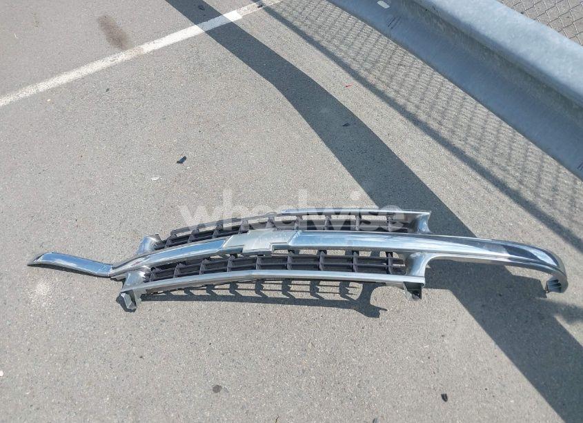 Photo 12 of 2004 Chevrolet Tahoe LT (VIN 1GNEC13Z04J134981)