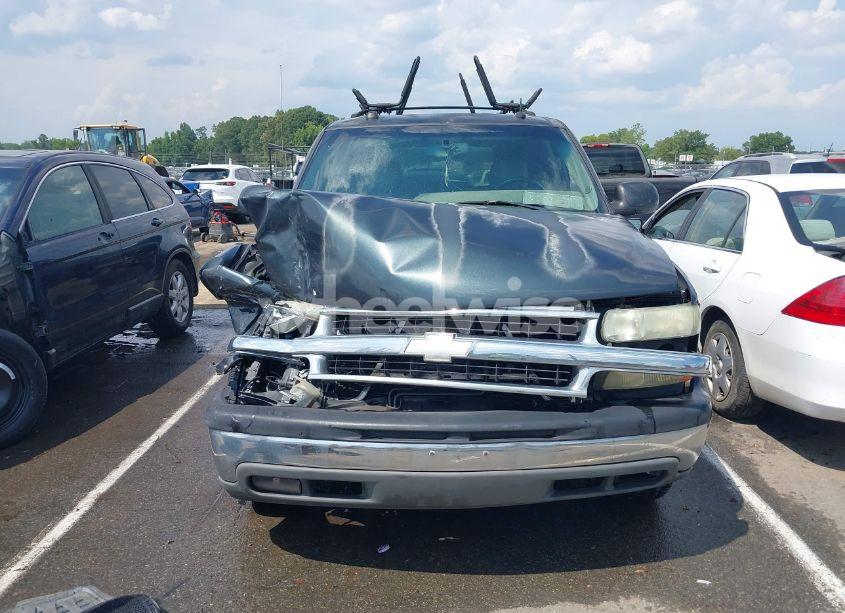 Photo 13 of 2004 Chevrolet Tahoe LT (VIN 1GNEC13Z04J134981)
