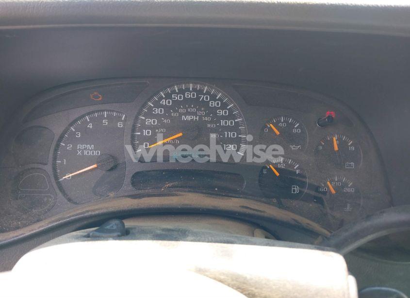 Photo 7 of 2004 Chevrolet Tahoe LT (VIN 1GNEC13Z04J134981)