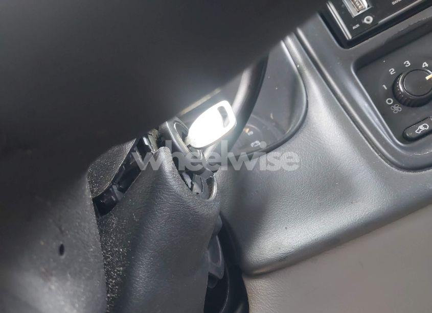 Photo 11 of 2004 Chevrolet Tahoe LS (VIN 1GNEC13Z04R103506)