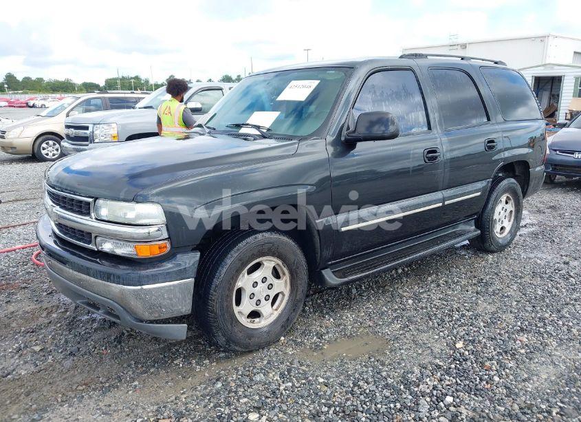Photo 2 of 2004 Chevrolet Tahoe LS (VIN 1GNEC13Z04R103506)
