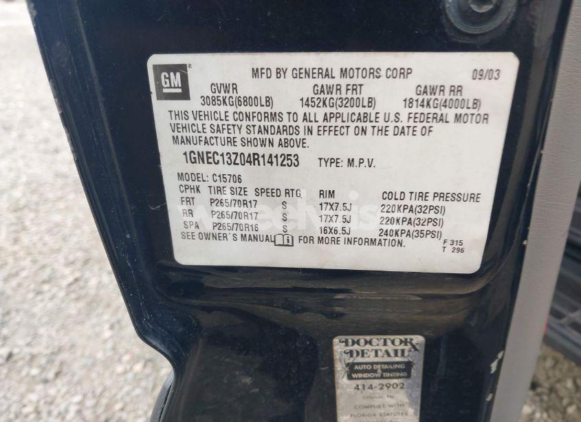 Photo 9 of 2004 Chevrolet Tahoe LT (VIN 1GNEC13Z04R141253)