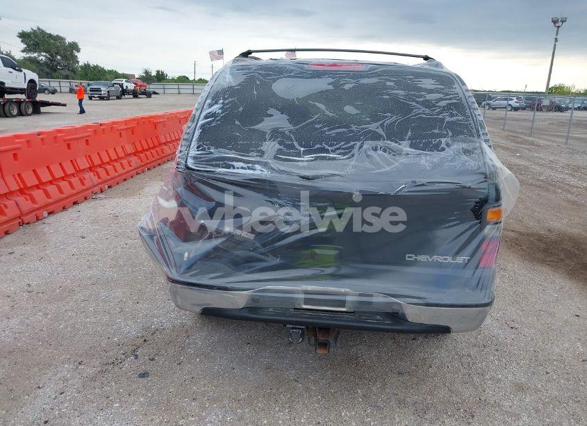 Photo 17 of 2004 Chevrolet Tahoe LT (VIN 1GNEC13Z04R248965)