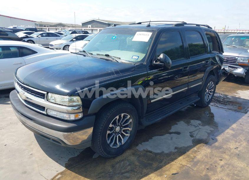 Photo 2 of 2004 Chevrolet Tahoe LT (VIN 1GNEC13Z04R248965)