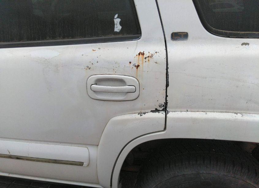 Photo 14 of 2002 Chevrolet Tahoe LT (VIN 1GNEC13Z12R138777)