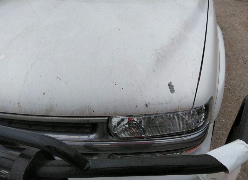 Photo 15 of 2002 Chevrolet Tahoe LT (VIN 1GNEC13Z12R138777)