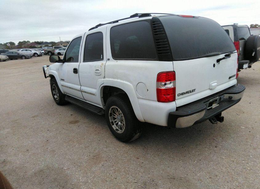 Photo 3 of 2002 Chevrolet Tahoe LT (VIN 1GNEC13Z12R138777)