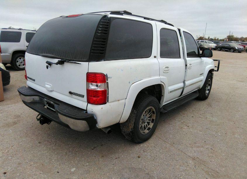 Photo 4 of 2002 Chevrolet Tahoe LT (VIN 1GNEC13Z12R138777)