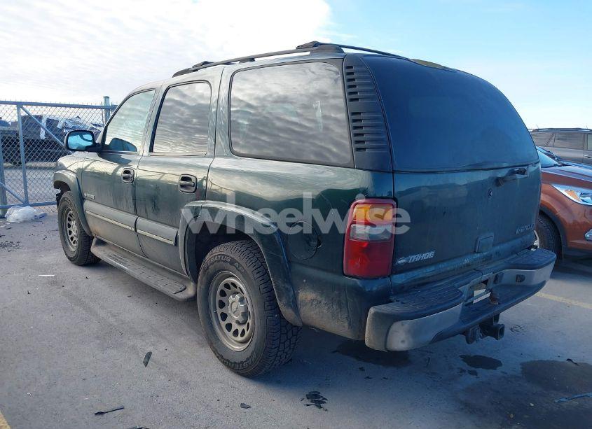 Photo 3 of 2002 Chevrolet Tahoe LS (VIN 1GNEC13Z12R179121)