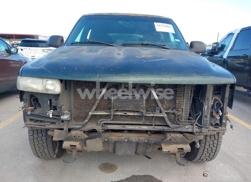 Photo 6 of 2002 Chevrolet Tahoe LS (VIN 1GNEC13Z12R179121)