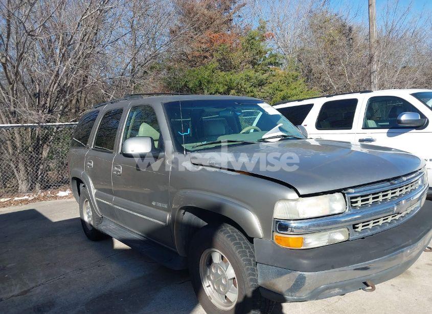 2002 Chevrolet Tahoe LT (VIN 1GNEC13Z12R210240) main photo