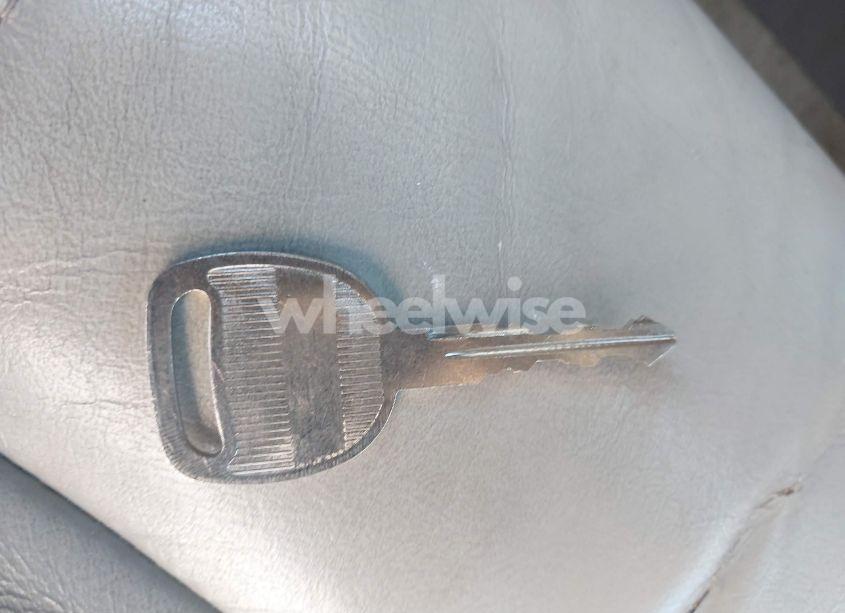 Photo 11 of 2002 Chevrolet Tahoe LT (VIN 1GNEC13Z12R210240)