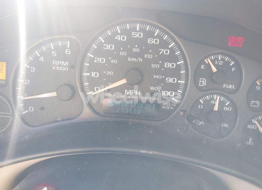 Photo 7 of 2002 Chevrolet Tahoe LT (VIN 1GNEC13Z12R210240)