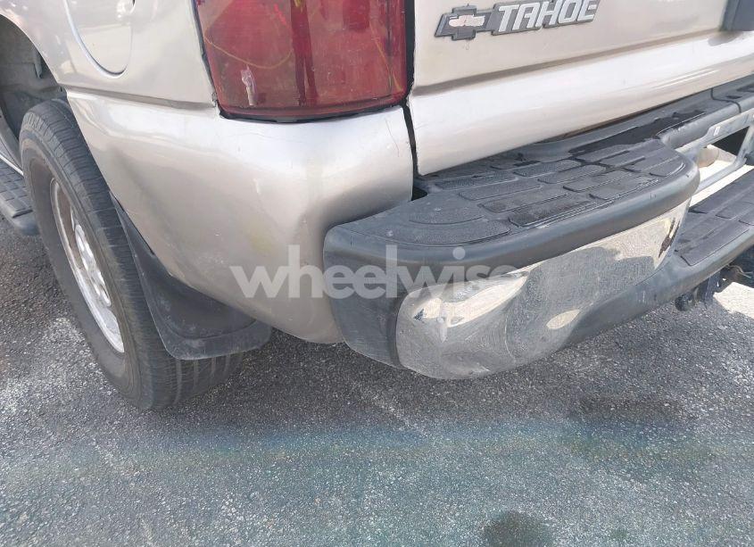 Photo 12 of 2002 Chevrolet Tahoe LS (VIN 1GNEC13Z12R217981)