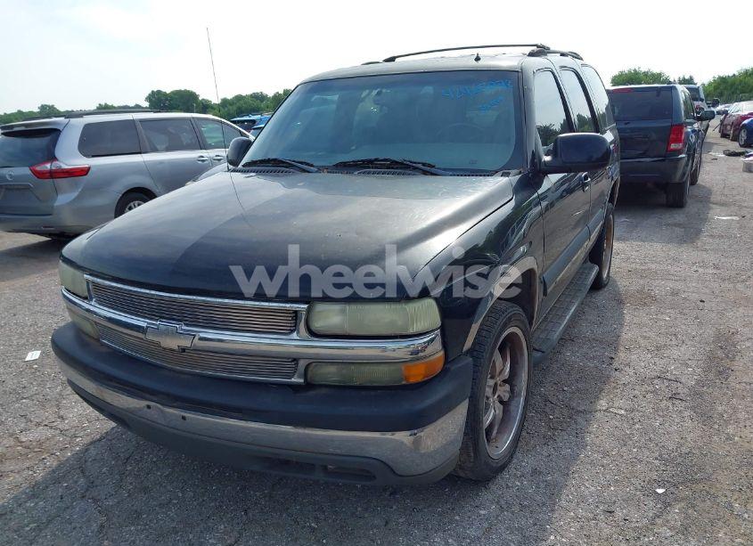 Photo 6 of 2002 Chevrolet Tahoe LT (VIN 1GNEC13Z12R262449)