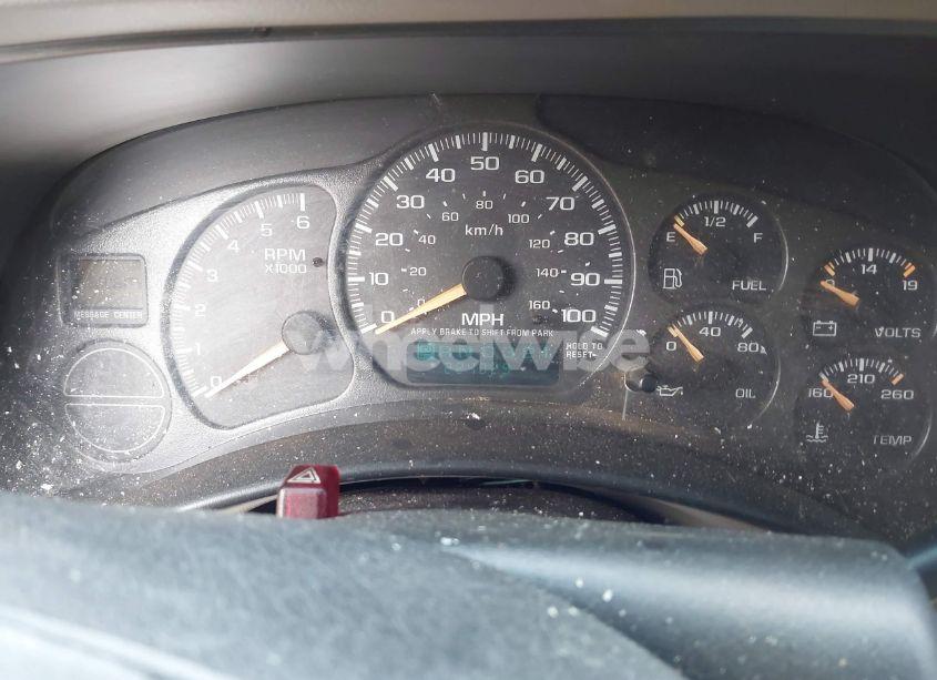 Photo 7 of 2002 Chevrolet Tahoe LT (VIN 1GNEC13Z12R262449)