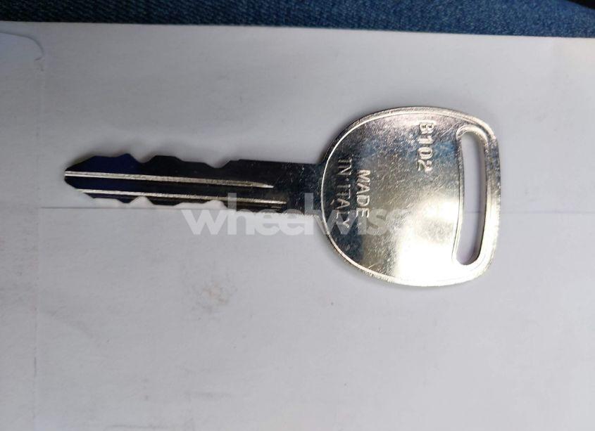 Photo 11 of 2003 Chevrolet Tahoe LS (VIN 1GNEC13Z13J239642)