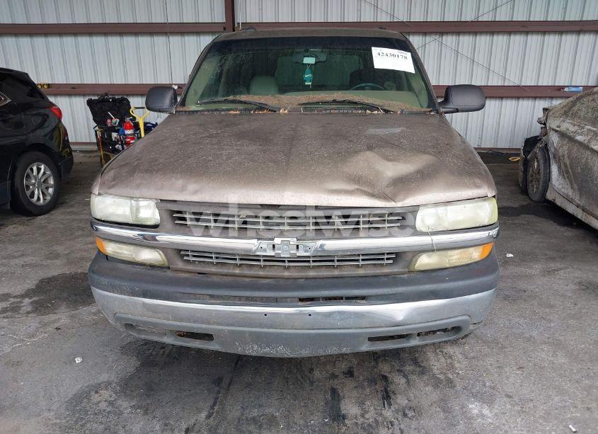 Photo 6 of 2003 Chevrolet Tahoe LS (VIN 1GNEC13Z13R142376)