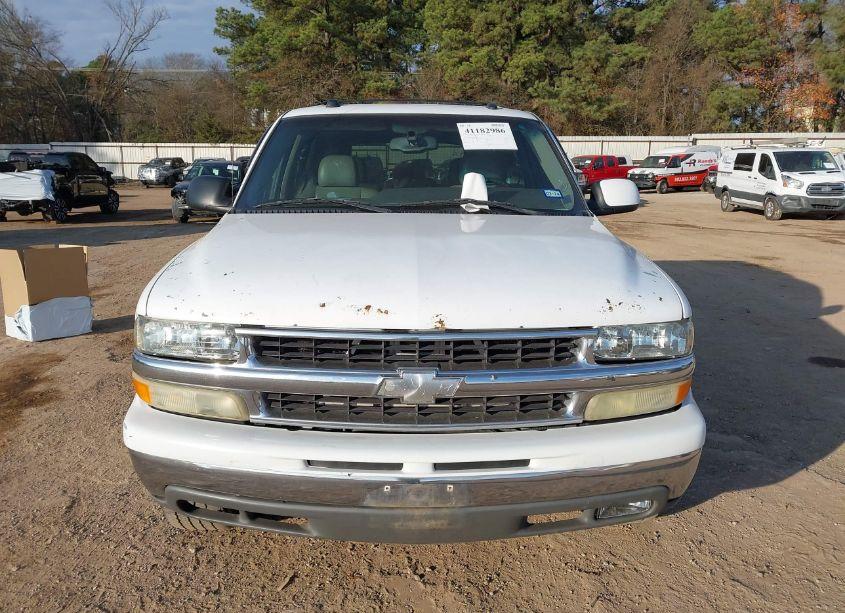 Photo 6 of 2004 Chevrolet Tahoe LT (VIN 1GNEC13Z14R118323)