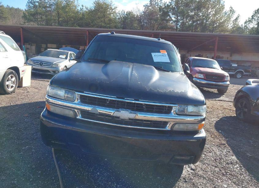 Photo 6 of 2004 Chevrolet Tahoe LT (VIN 1GNEC13Z14R150835)