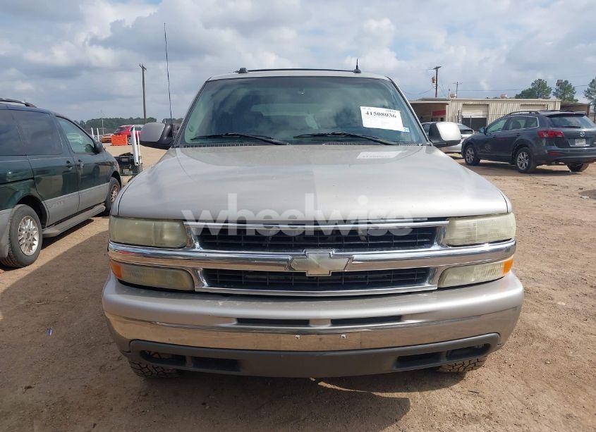 Photo 6 of 2004 Chevrolet Tahoe LT (VIN 1GNEC13Z14R152424)