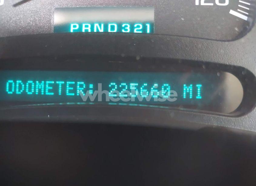 Photo 7 of 2004 Chevrolet Tahoe LS (VIN 1GNEC13Z14R188193)