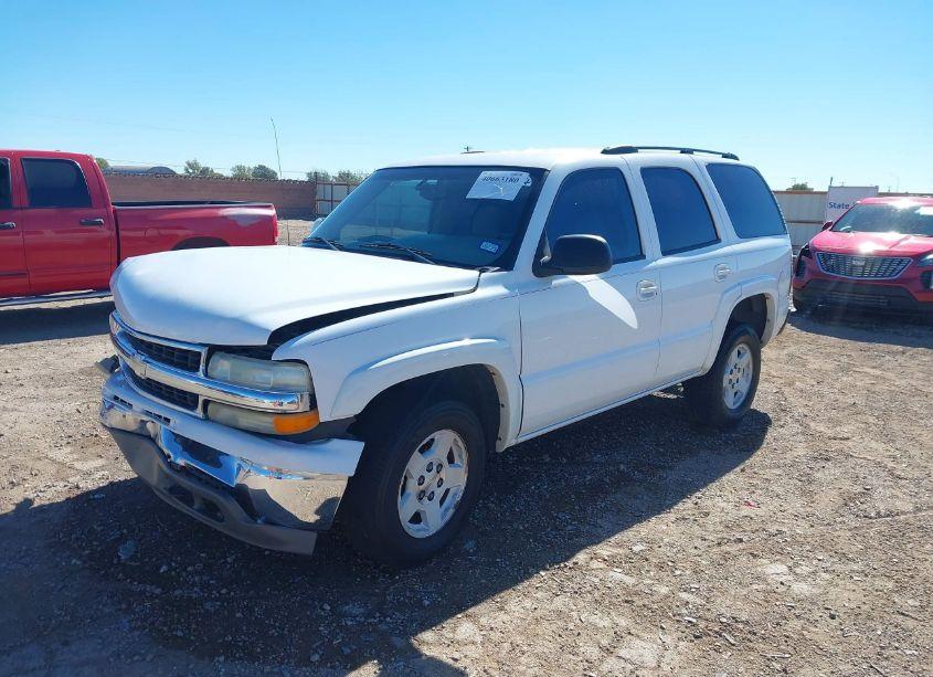 Photo 2 of 2004 Chevrolet Tahoe LS (VIN 1GNEC13Z14R270246)
