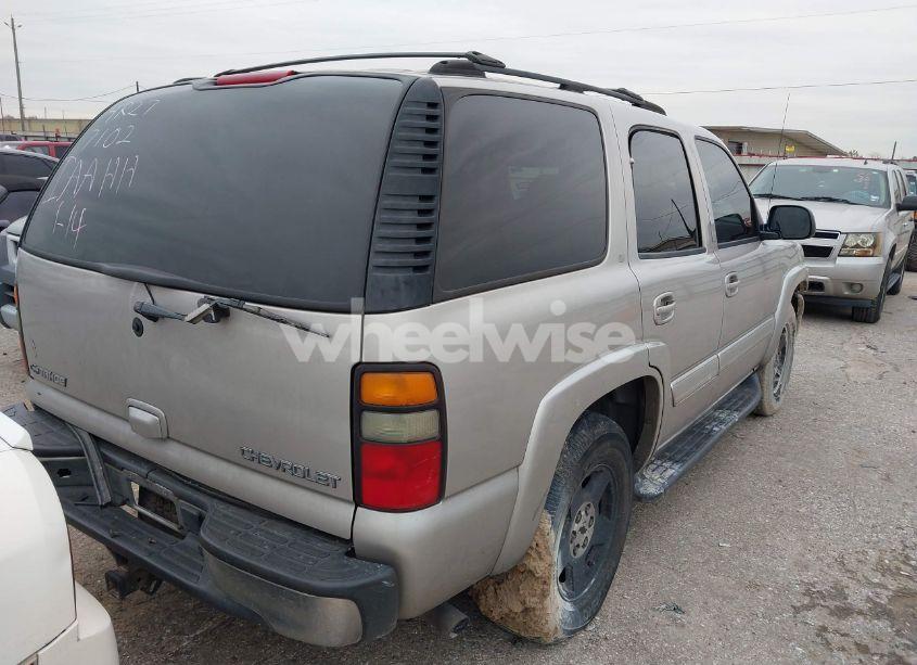 Photo 4 of 2004 Chevrolet Tahoe LT (VIN 1GNEC13Z14R277102)