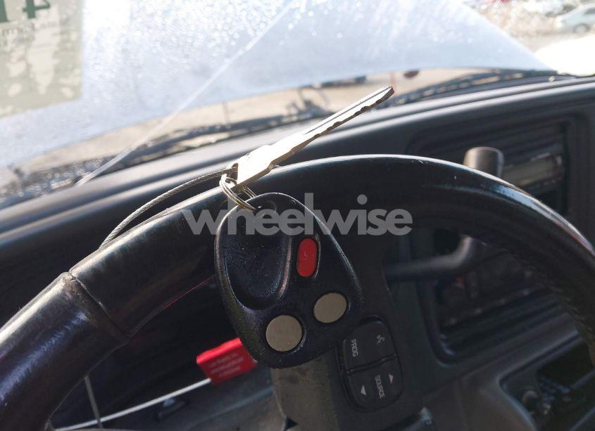 Photo 11 of 2006 Chevrolet Tahoe LT (VIN 1GNEC13Z16J103287)