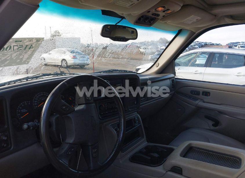 Photo 5 of 2006 Chevrolet Tahoe LT (VIN 1GNEC13Z16J103287)