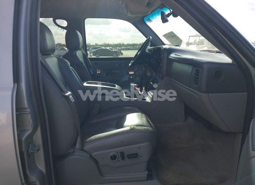 Photo 5 of 2006 Chevrolet Tahoe LT (VIN 1GNEC13Z16R123816)