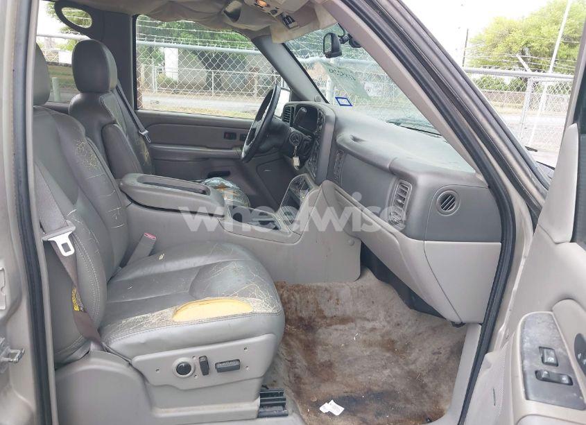 Photo 5 of 2006 Chevrolet Tahoe LT (VIN 1GNEC13Z16R167217)