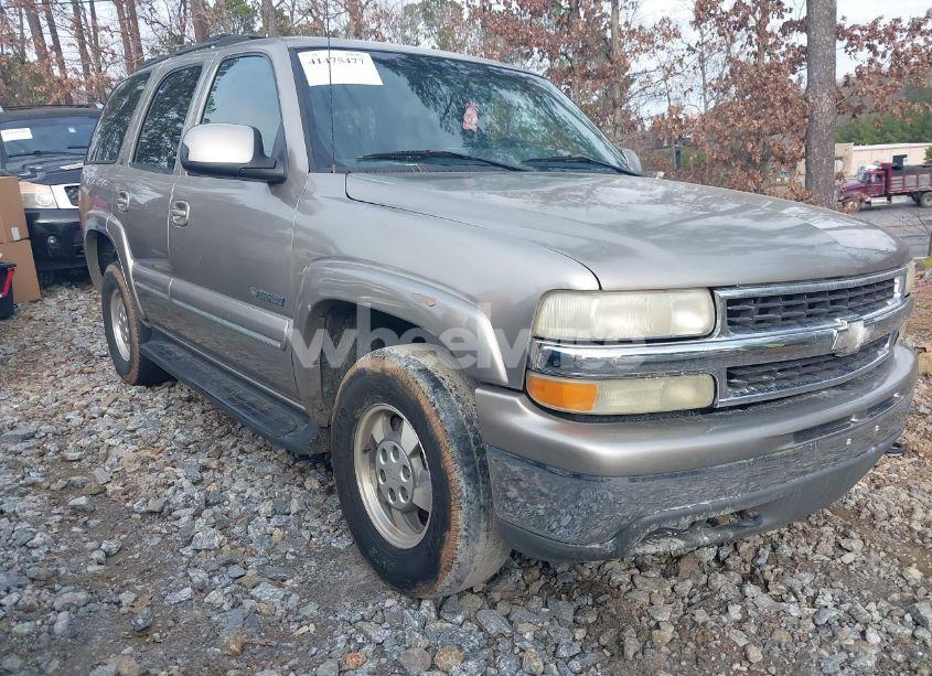 2002 Chevrolet Tahoe LT (VIN 1GNEC13Z22R197594) main photo