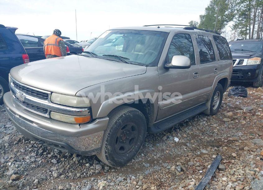 Photo 2 of 2002 Chevrolet Tahoe LT (VIN 1GNEC13Z22R197594)