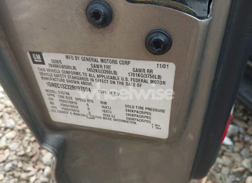 Photo 9 of 2002 Chevrolet Tahoe LT (VIN 1GNEC13Z22R197594)