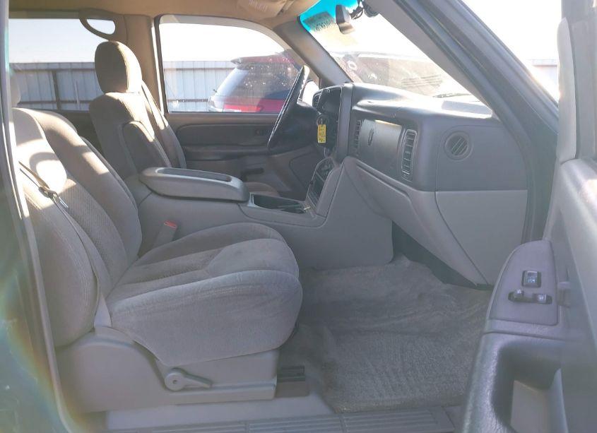 Photo 5 of 2003 Chevrolet Tahoe LS (VIN 1GNEC13Z23J190161)