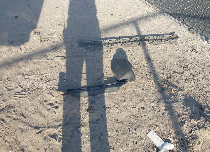 Photo 12 of 2003 Chevrolet Tahoe LT (VIN 1GNEC13Z23R115607)