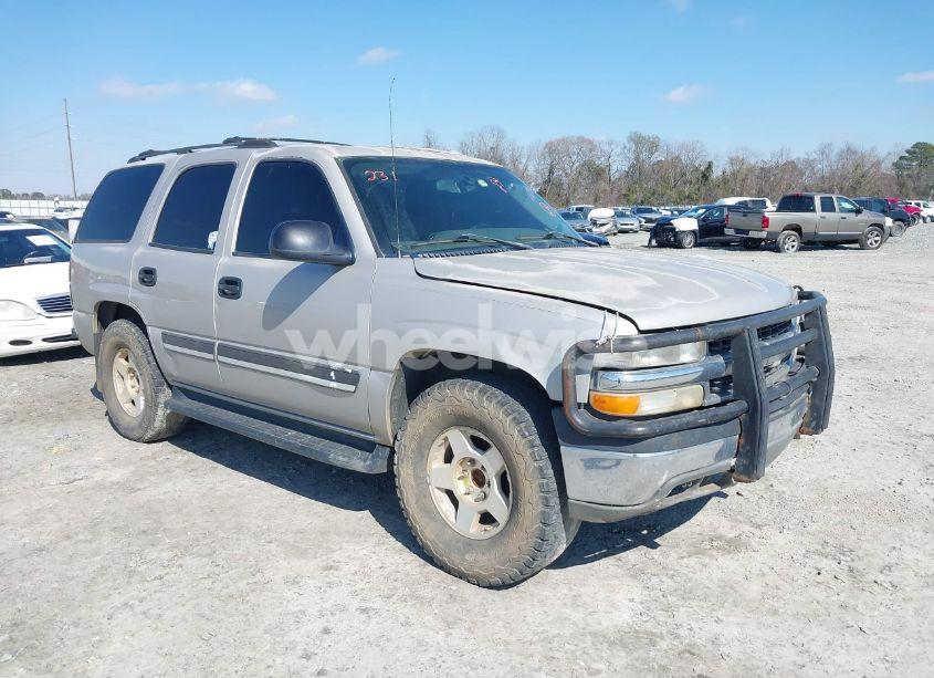2004 Chevrolet Tahoe LS (VIN 1GNEC13Z24J205775) main photo