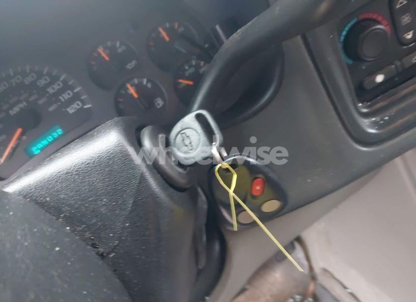 Photo 11 of 2004 Chevrolet Tahoe LT (VIN 1GNEC13Z24R160211)