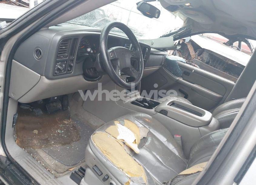 Photo 5 of 2004 Chevrolet Tahoe LT (VIN 1GNEC13Z24R160211)