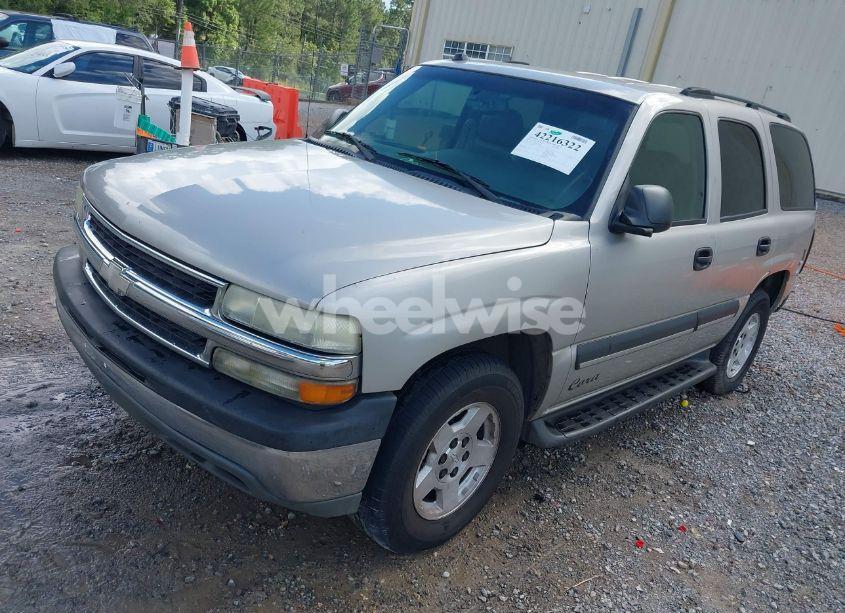 Photo 2 of 2004 Chevrolet Tahoe LS (VIN 1GNEC13Z24R168616)